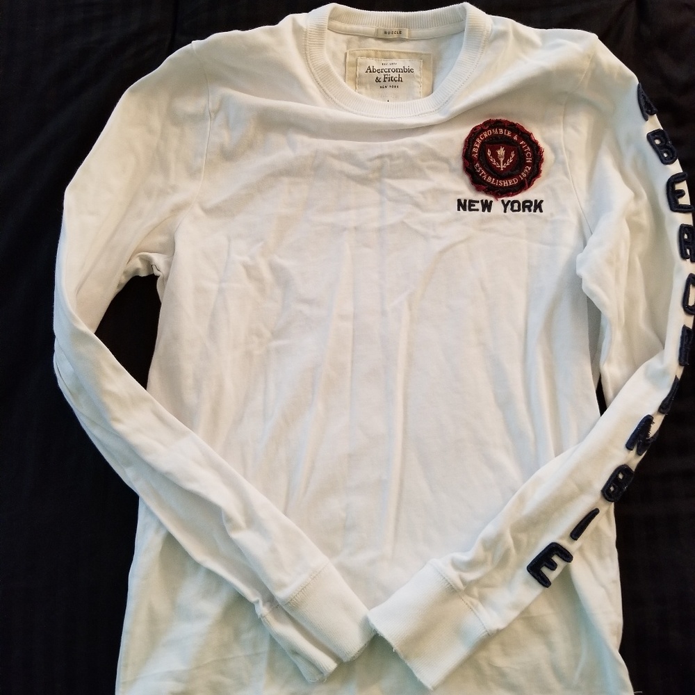 Muscle Fit Abercrombie and Fitch Long Sleeve Shirt
